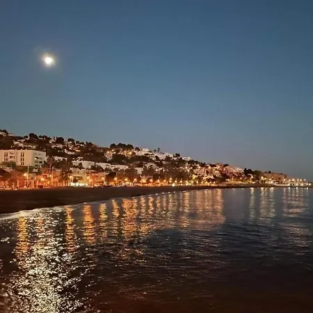 Water Front Beach Apt A * Malaga