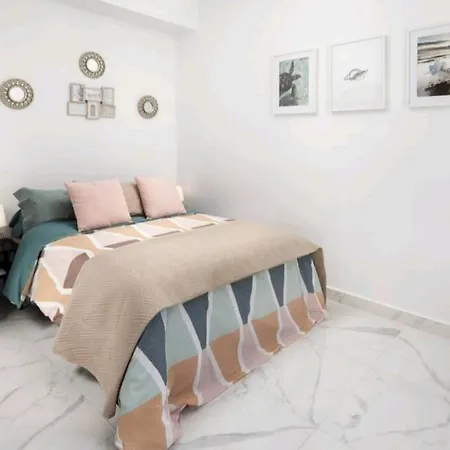 Apartment Water Front Beach Apt A
