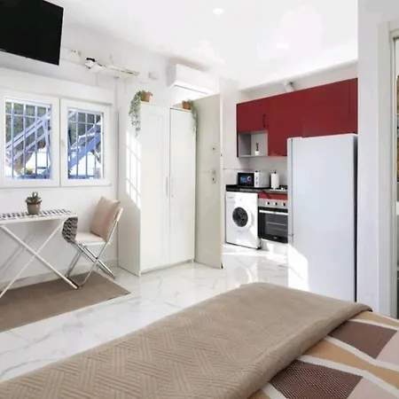 Apartment Water Front Beach Apt A